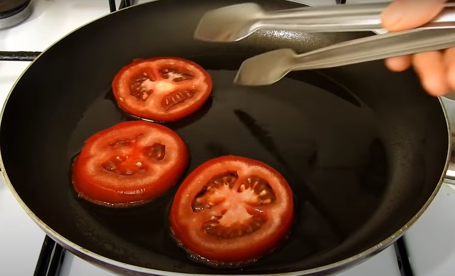 домати в тиган