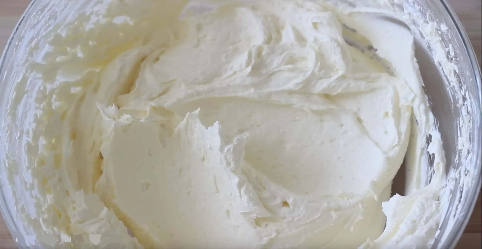 гъст ванилов крем