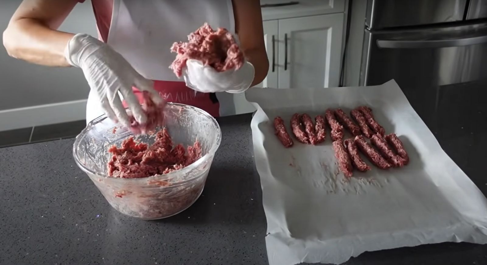 Ето какво се слага в каймата за уникално СОЧНИ и вкусни кебапчета ...